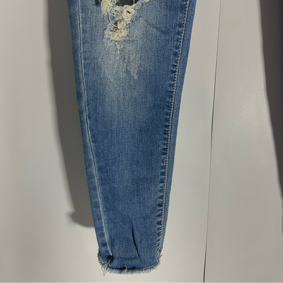 KanCan Estilo Stone Wash Distressed Straight Leg Jeans Five Pocket Zip Front 25 - Picture 10 of 16
